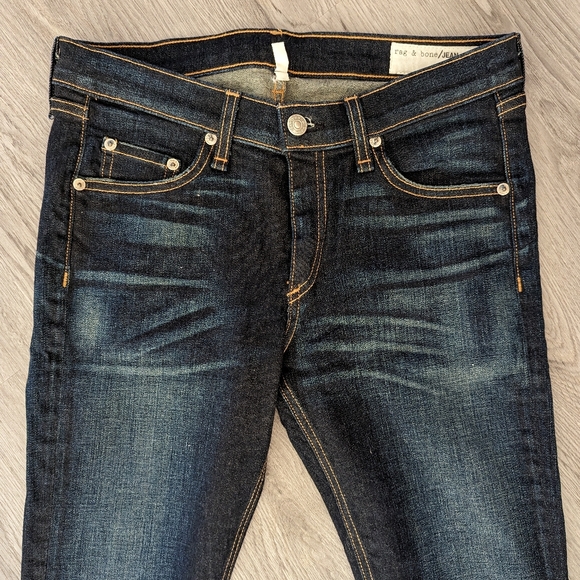 Rag and bone dark wash jeans. Size 29 - Picture 2 of 5